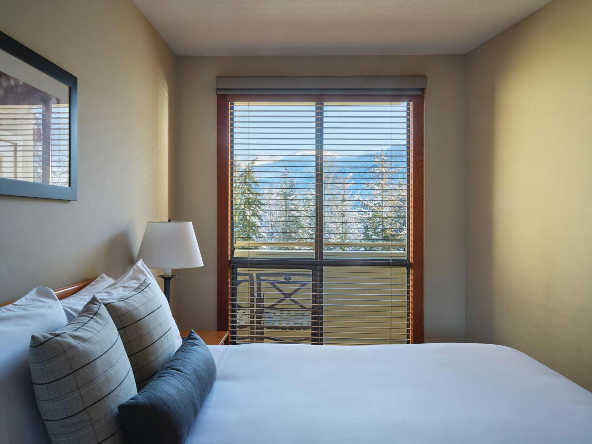 Pan Pacific Whistler Mountainside Hotel Exterior foto